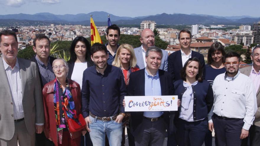 Alguns integrants de les llistes al Congrés i al Senat de CDC per Girona, en la presentació d&#039;aquest dilluns.