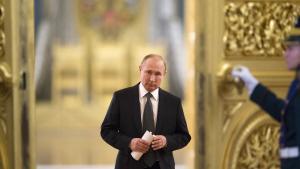 Vladimir Putin se dirige a una reunión en el Kremlin, el pasado 5 de abril.