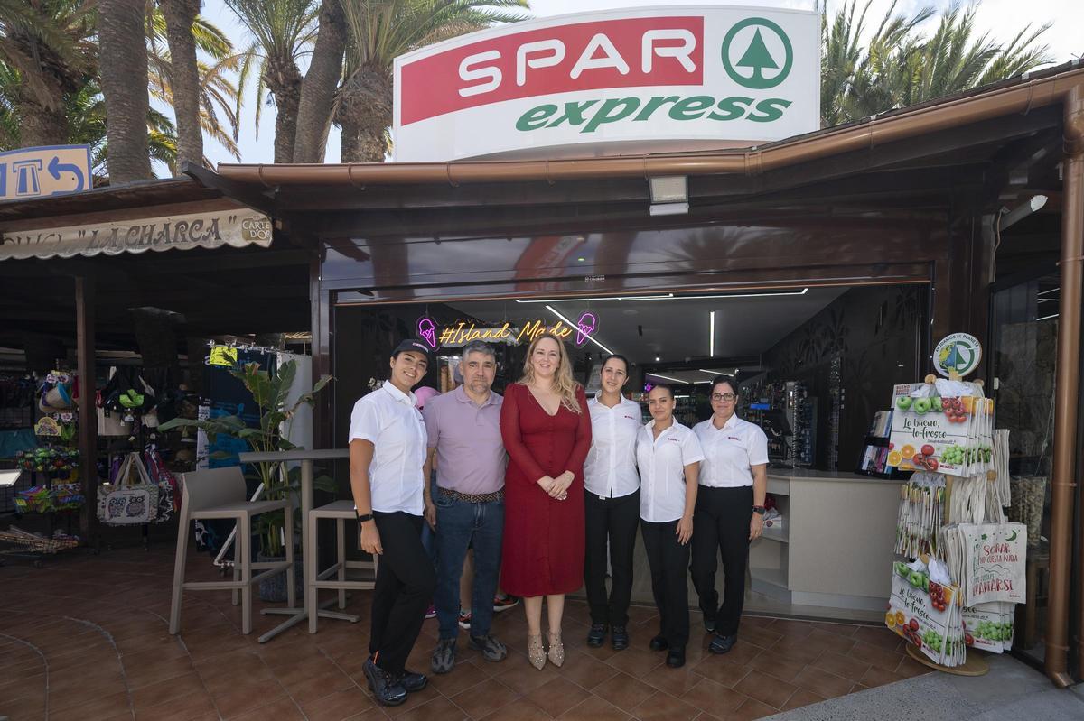 El equipo de SPAR Express Oasis