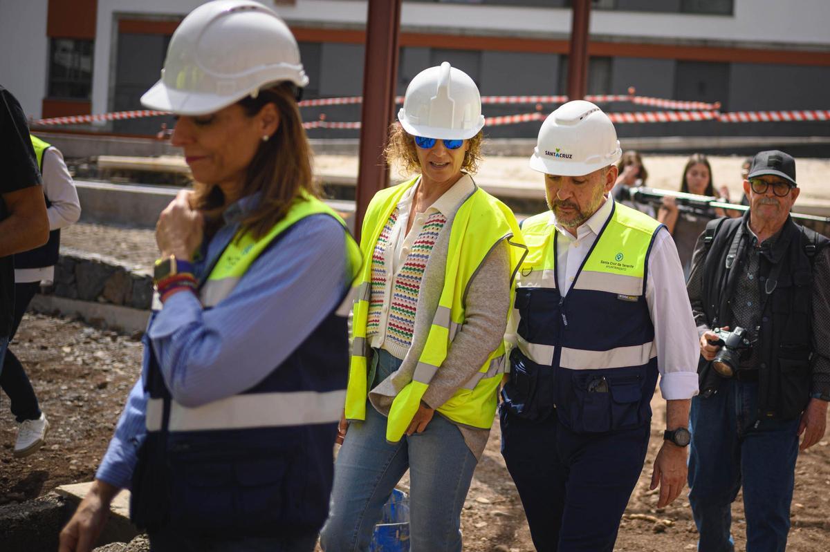 Visita a las obras del nuevo polideportivo de María Jiménez