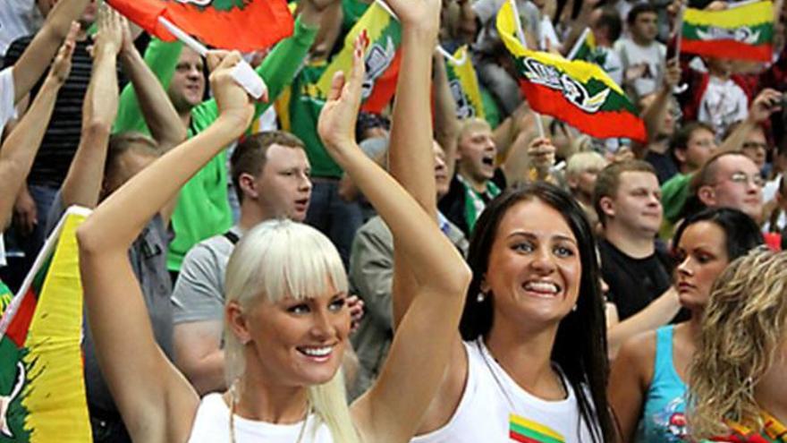 Aficionados lituanos durante el último Eurobasket. | lp / dlp