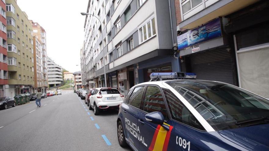 Avilés cuenta con una treintena de casas de citas similares a la del escenario del crimen