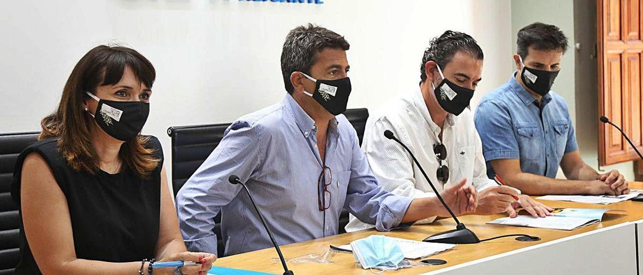 Julia Parra, Carlos Mazón, Vicente Arqués y Luis Larrodera, en la presentación del Festival de L&#039;Alfàs.