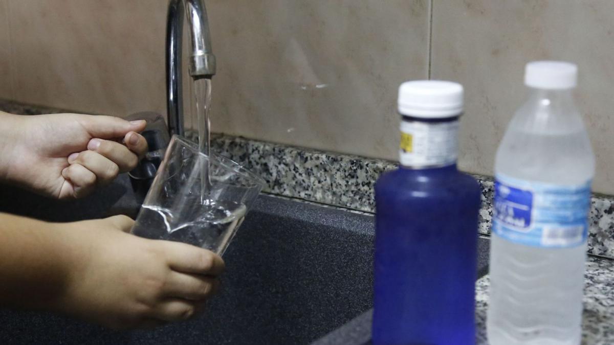 Los cordobeses son cada vez más respetuosos con el consumo de agua.