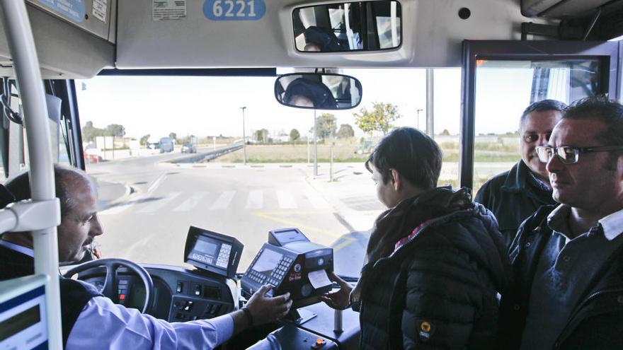 La oferta de empleo de la EMT es para conductores y perceptores.