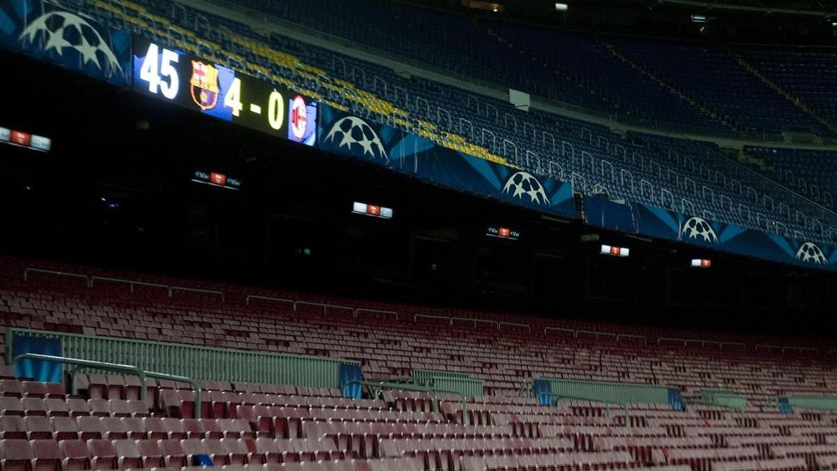 Una imagen del Camp Nou vacio tras un partido de Champions.