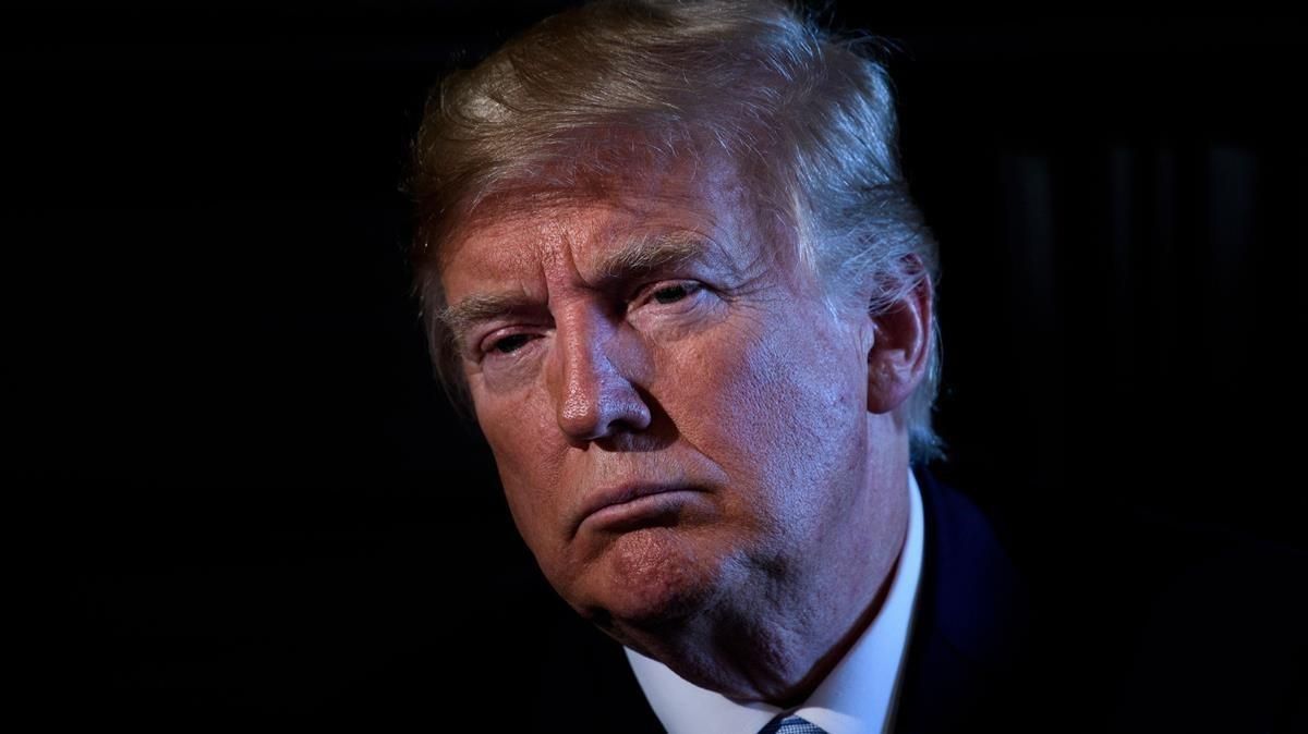 zentauroepp44611874 topshot us president donald trump chairs a meeting with ad180813122601 zentauroepp44611874 topshot us president donald trump chairs a meeting with ad180813122601