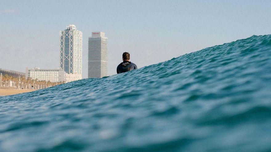 La història del surf català, per primer cop a «Sense ficció»