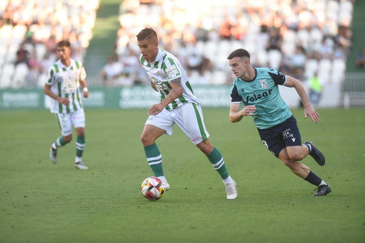 Kuki Zalazar, en El Arcángel, en un Córdoba CF - Atlético Sanluqueño.