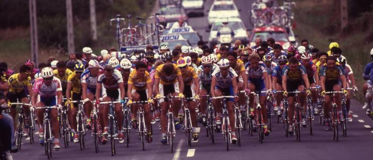 Participantes en la Volta a Galicia de 1992. |  // JESÚS DE ARCOS