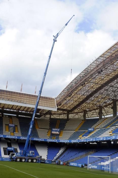 Comienzan a reparar la cubierta de Riazor