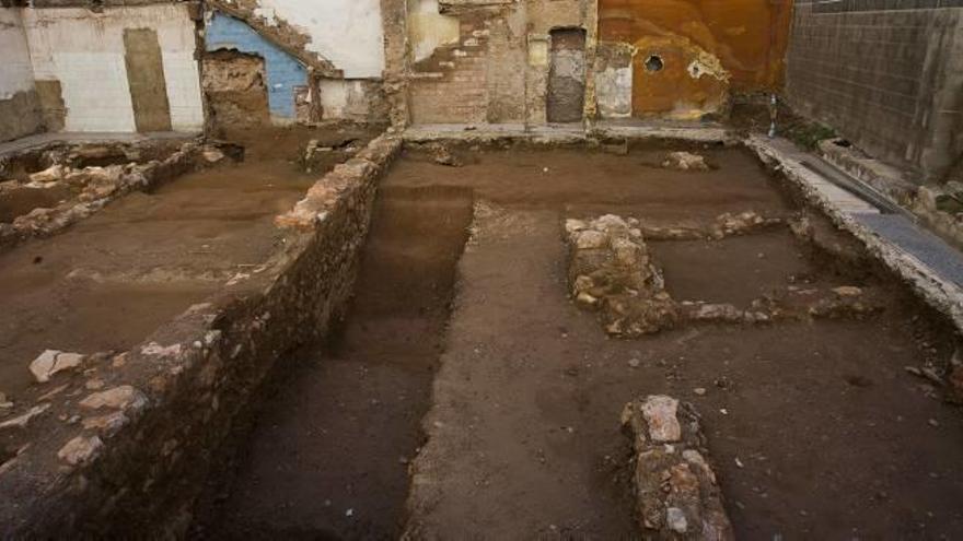 La calle Isabel Ferrer conservará la muralla