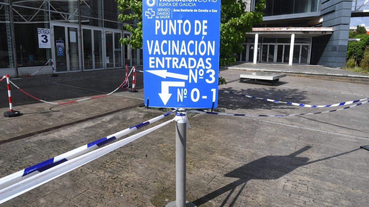 Punto de vacunación en Expocoruña.