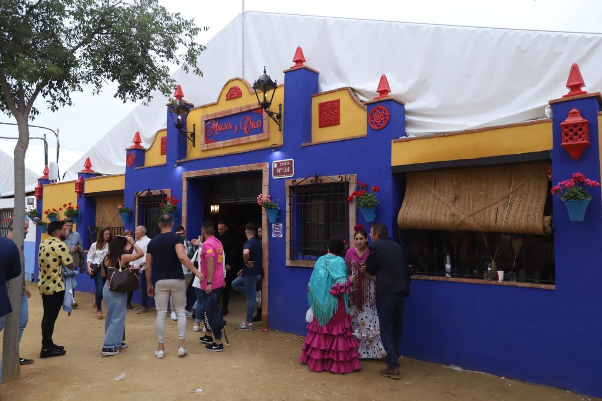 Caseta Malva y Oro, en la Feria de Córdoba de 2023.