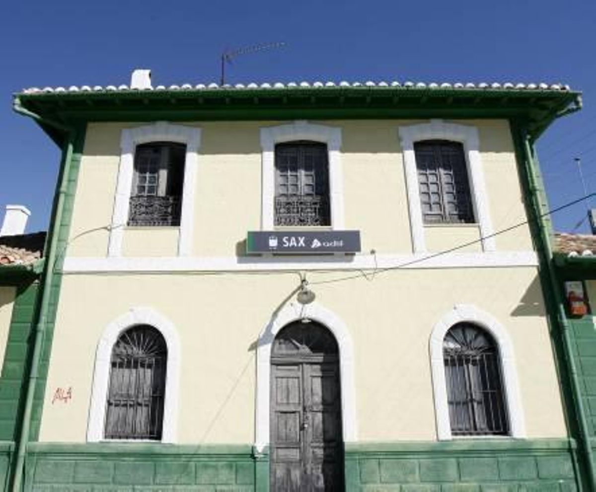 Trenes que pasan de largo