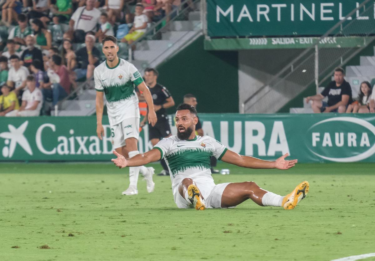 Las mejores imágenes de la primera victoria del Elche CF