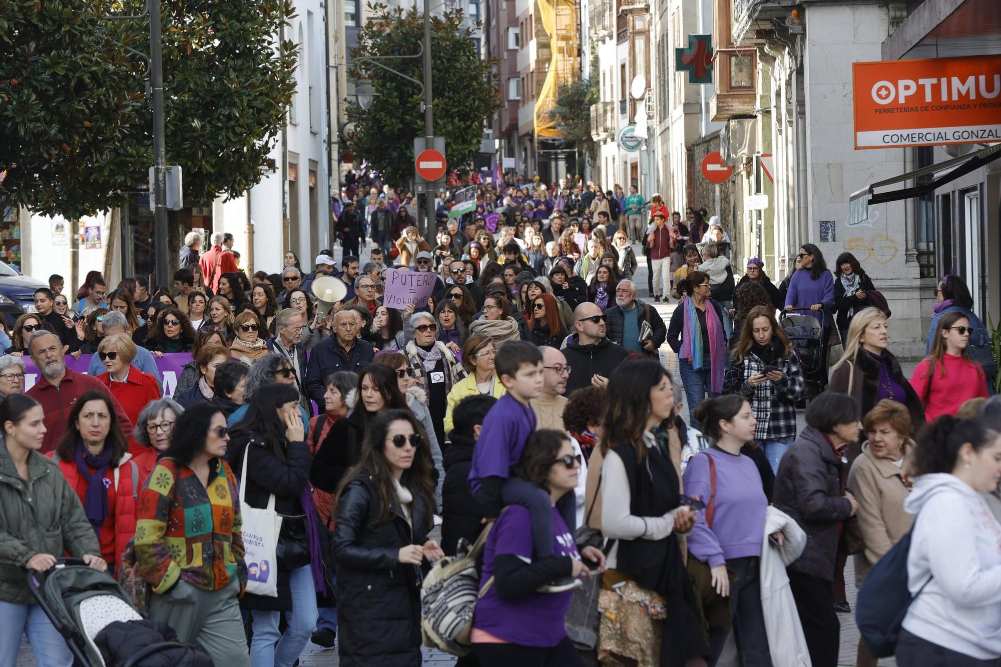 Así fue la manifestación del 25N en Pola de Siero