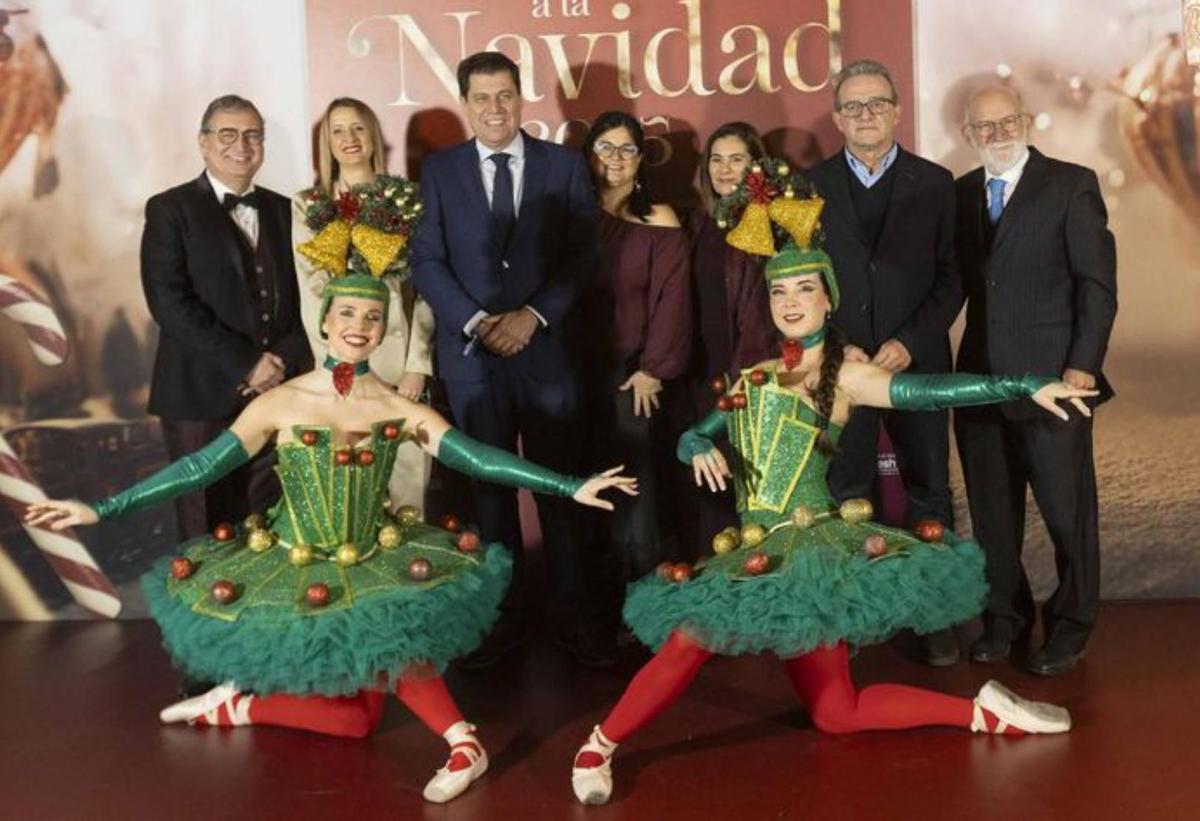 Victoria Mas, Isabel Mayordomo, Asun Martínez, la presidenta de la APPA, Mamen Llorens y Maco Rodríguez. | INFORMACIÓN