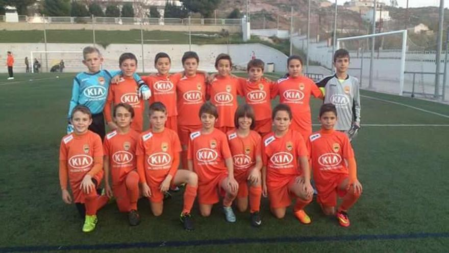 Dos equipos del Idella de Elda se proclaman campeones en sus Ligas de fútbol