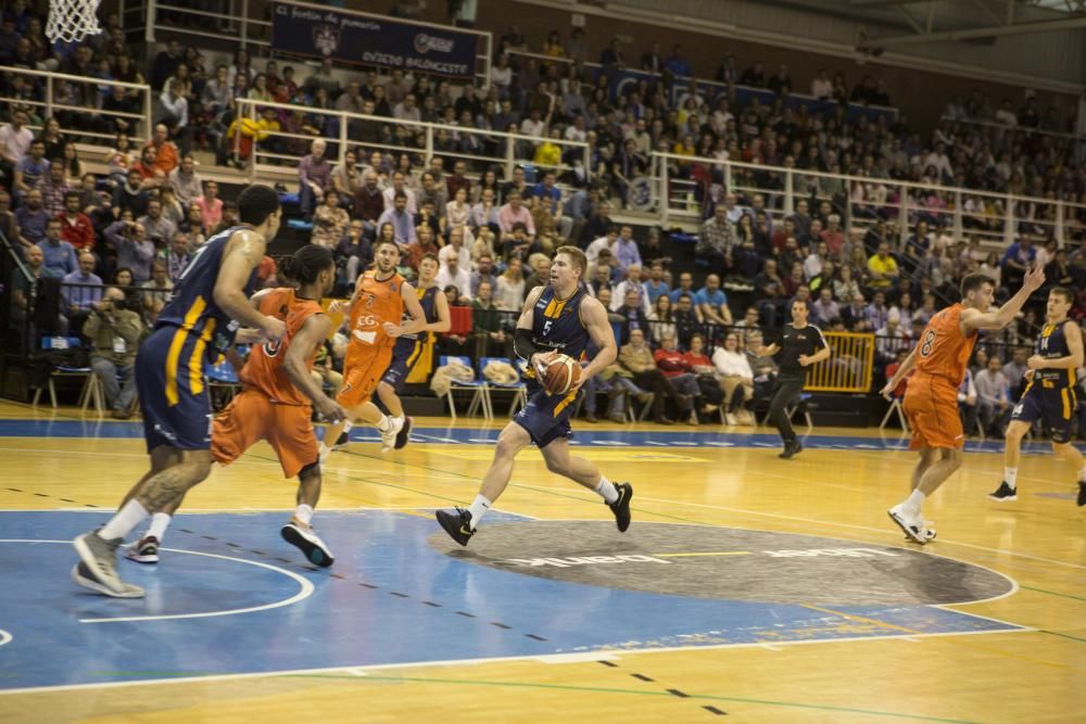 Victoria (83-68) del Liberbank Oviedo al Lleida