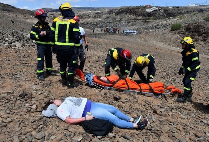 10/04/2019 SAN BARTOLOME DETIRAJANA. Simulacro accidente aéreo del Ejercito del Aire.  Fotógrafa: YAIZA SOCORRO.  | 10/04/2019 | Fotógrafo: Yaiza Socorro