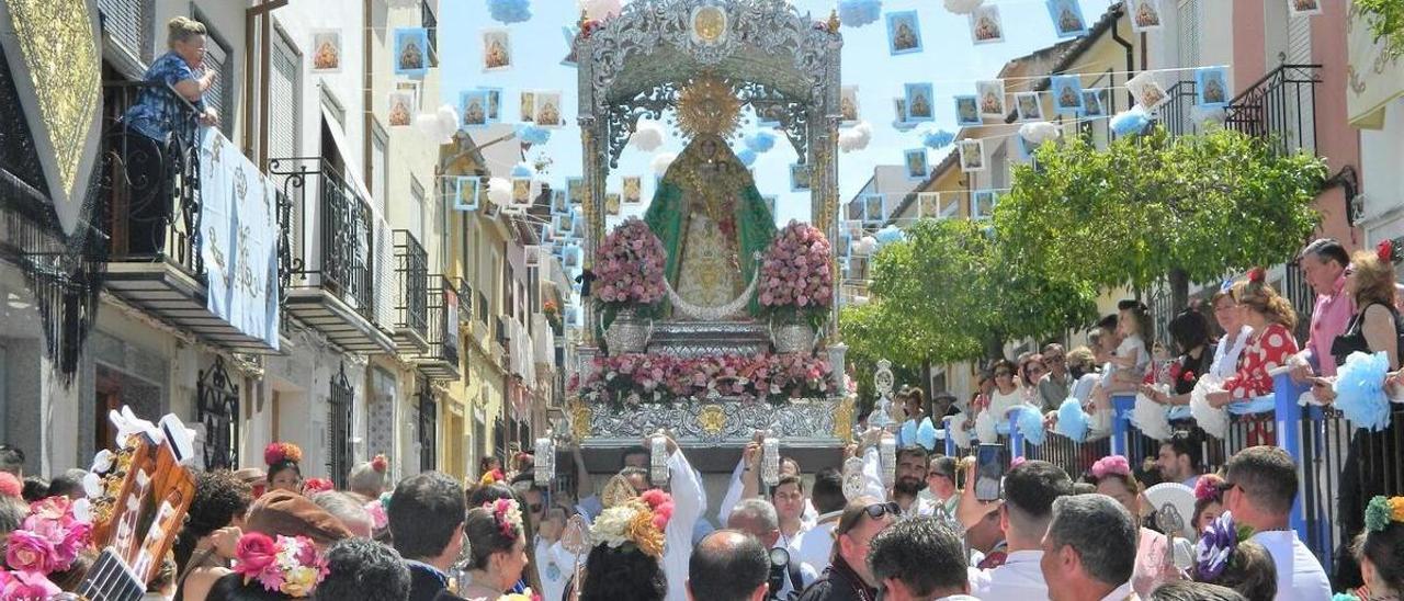 La Virgen de la Cabeza, en la calle Nueva.