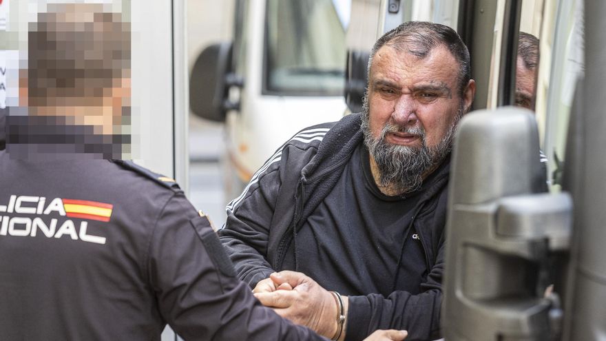 &#039;El Padrino&#039; de la prostitución rumana evita la prisión en Alicante y será expulsado del país diez años