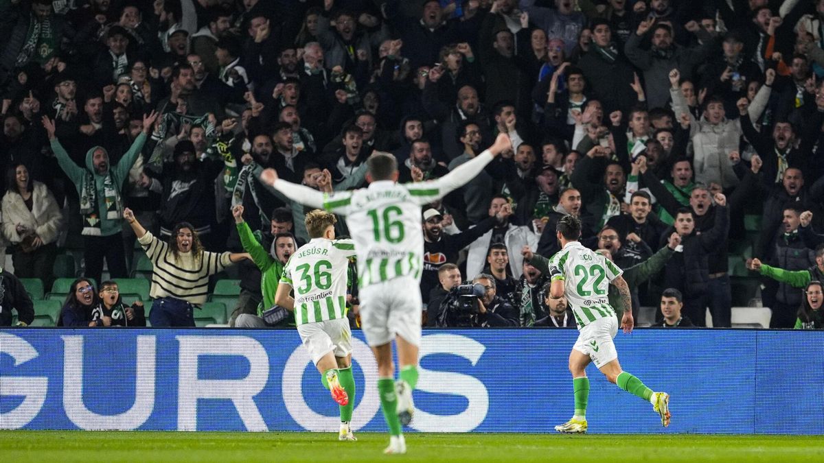 Francisco &#039;Isco&#039; Alarcon of Real Betis celebrates a goal during the Spanish league, LaLiga EA Sports, football match played between Real Betis and Athletic Club at Benito Villamarin stadium on February 2, 2025, in Sevilla, Spain. AFP7 02/02/2025 ONLY FOR USE IN SPAIN. Joaquin Corchero / AFP7 / Europa Press;2025;SPORT;ZSPORT;SOCCER;ZSOCCER;Real Betis v Athletic Club - LaLiga EA Sports;