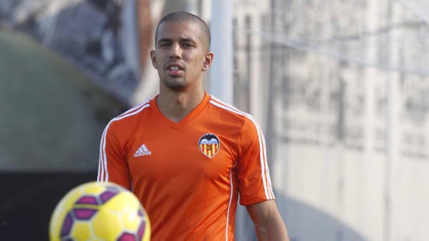 África premia a Feghouli tras el olvido de la LFP