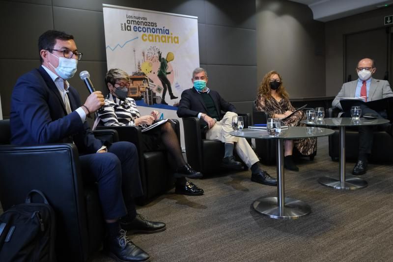 CC celebra un foro con empresarios