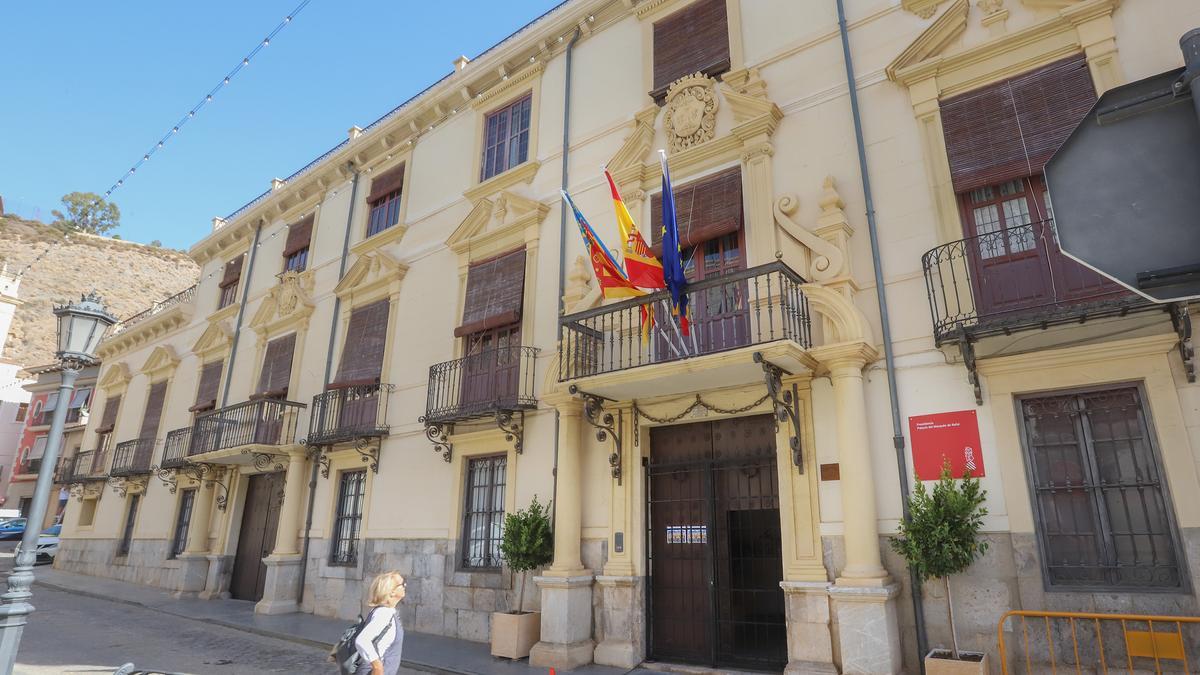 Los conciertos se desarrollarán en la plaza Ramón Sijé y en el patio interior del palacio