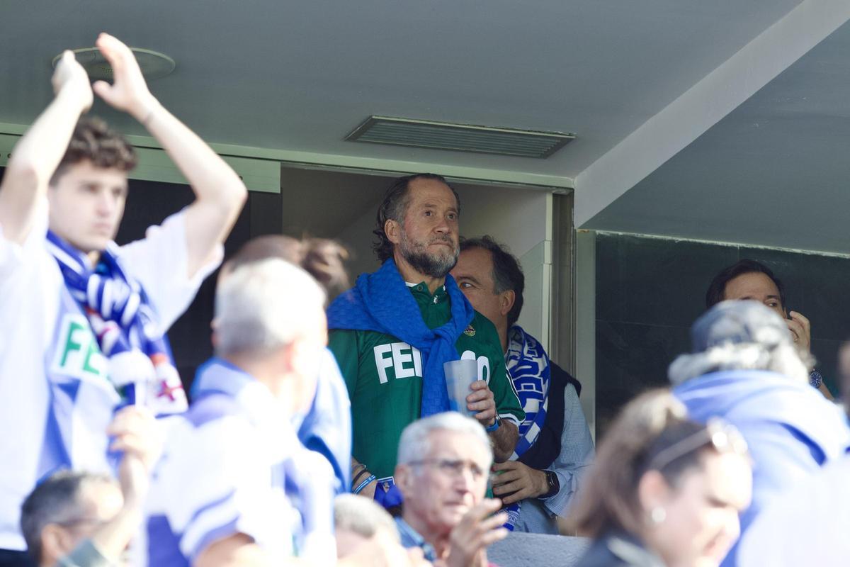 Juan Carlos Escotet, presidente del RC Deportivo y de Abanca, en un partido de 'playoffs' a Segunda en Riazor.