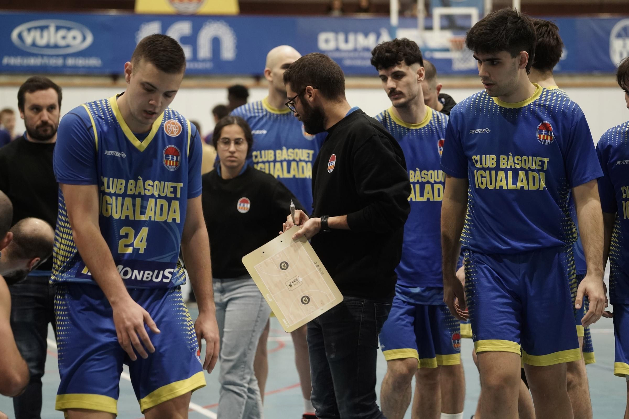 Imatges del Monbus Igualada - Barça B