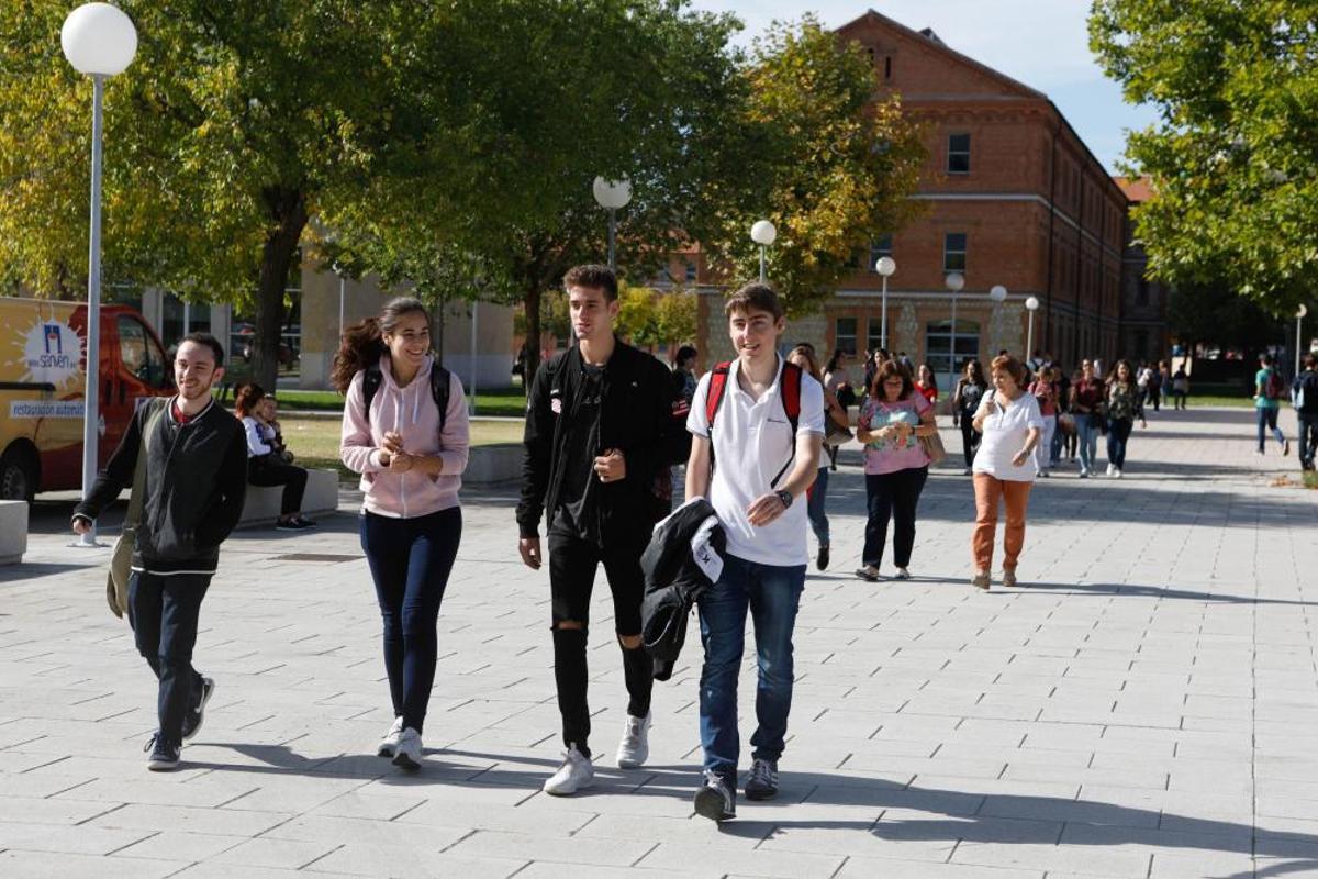 Feria de Bienvenida del Campus Viriato Feria de Bienvenida del Campus Viriato