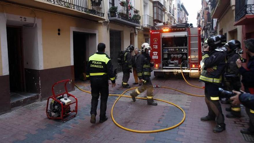 Arde un local por un posible &#039;enchufe&#039; ilegal a la luz