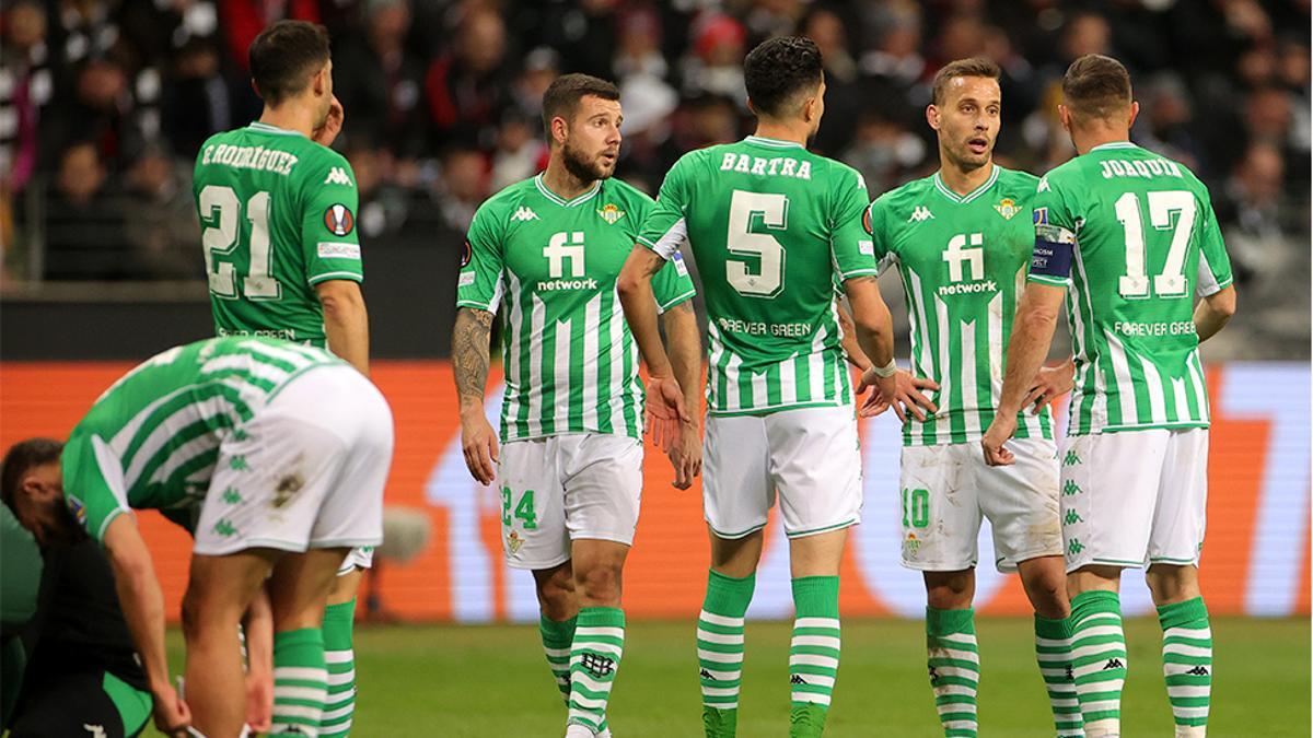 Resumen, goles y highlights del Eintracht de Frankfurt 2 - 0 Real Betis de la vuelta de los octavos de final de la Europa League