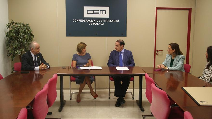 La CEM y Alumni UMA colaborarán para mejorar la empleabilidad de los egresados de Málaga