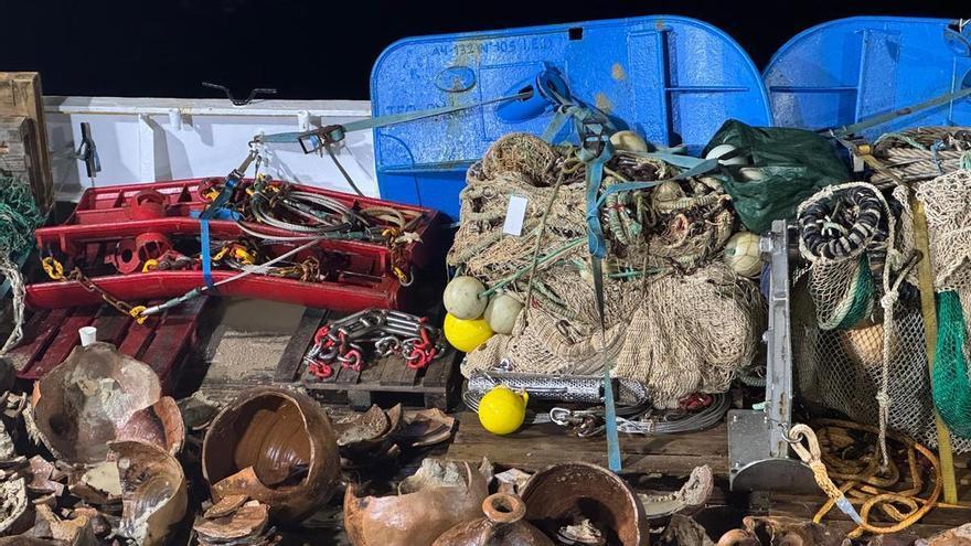 Las ánforas romanas recuperadas por el 'Miguel Oliver' vigués en Formentera