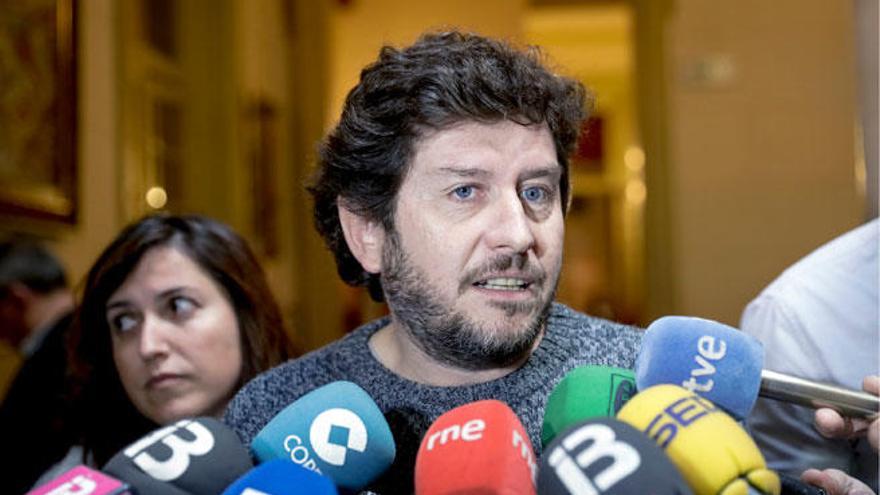 Alberto jarabo (Podemos).