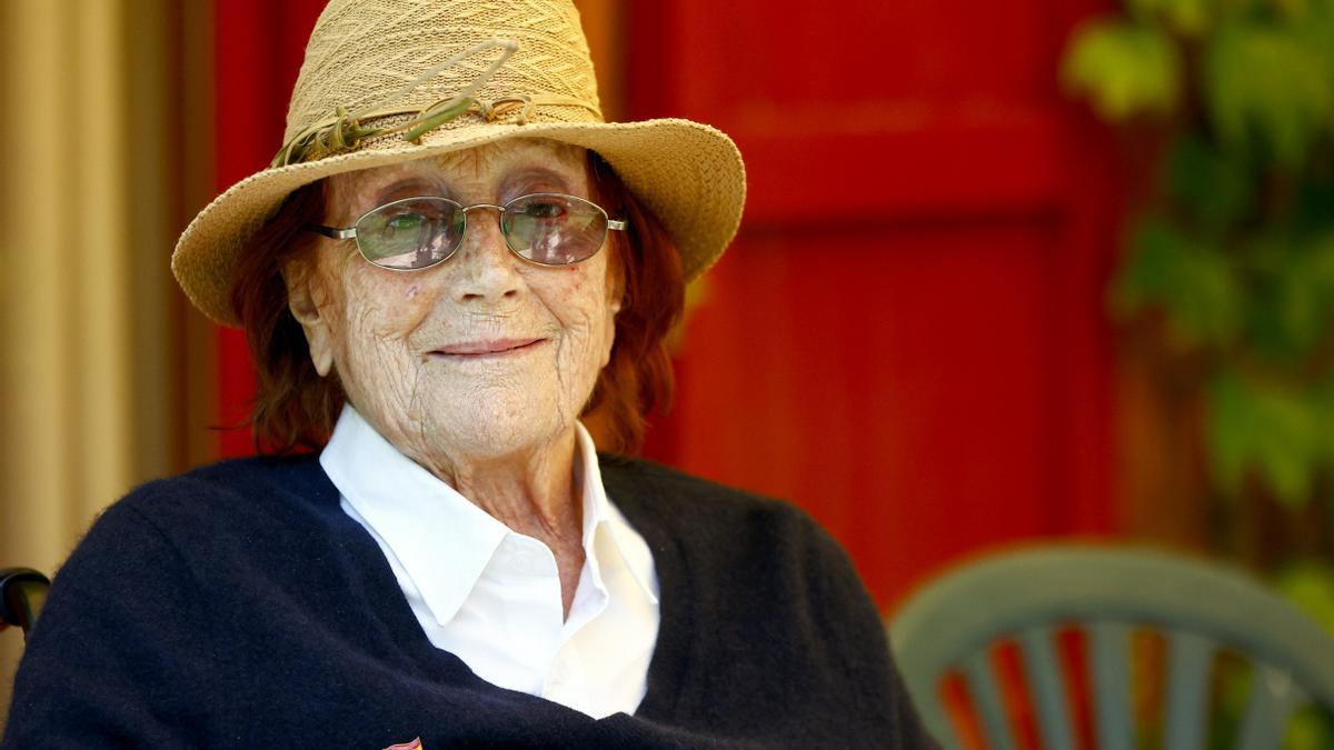 Muere la escritora Rosa Regàs a los 90 años.