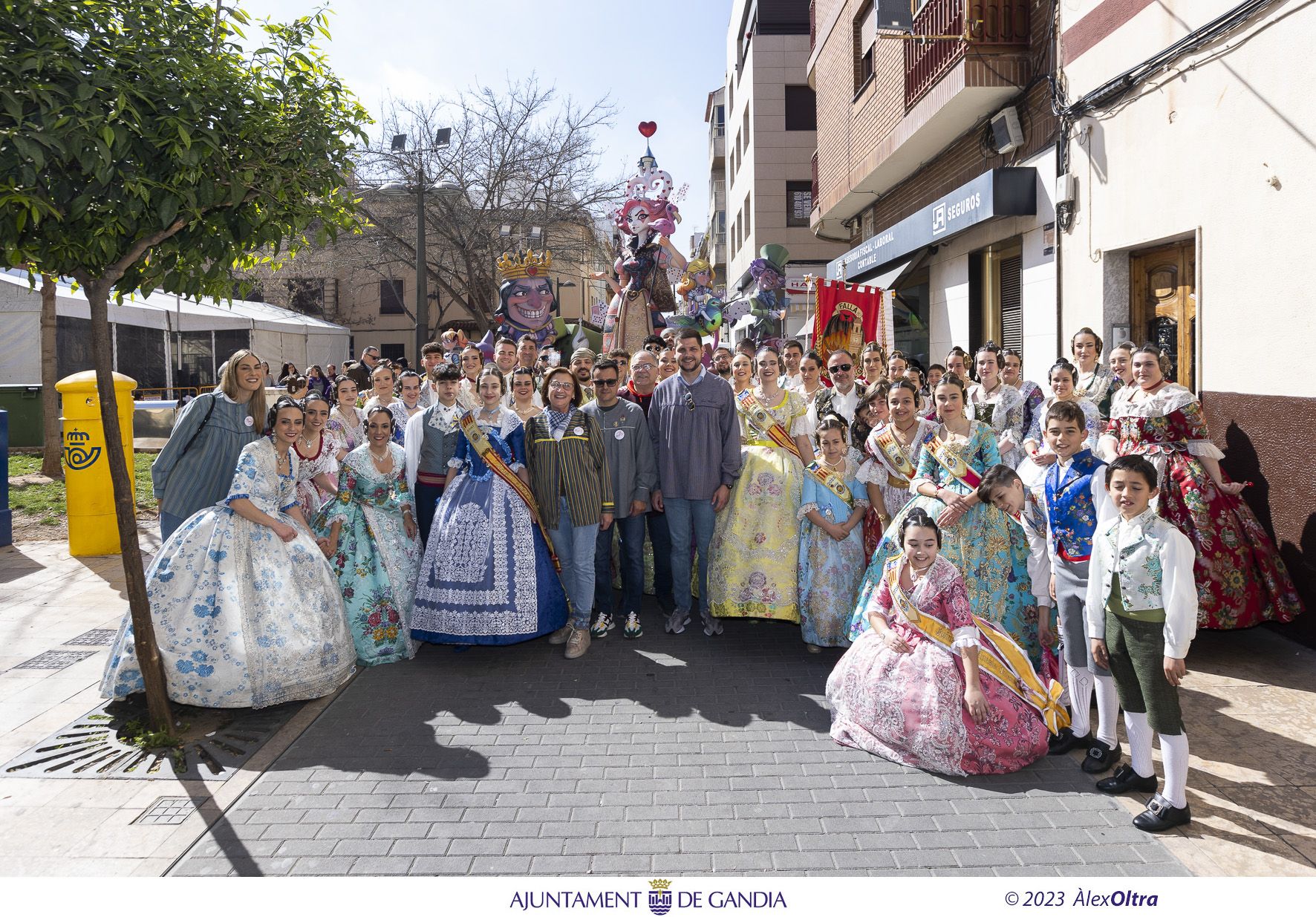 El ambiente de la mañana del jueves en las Fallas de Gandia