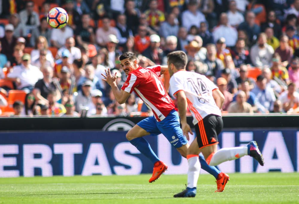 El partido entre el Valencia y el Sporting, en imágenes