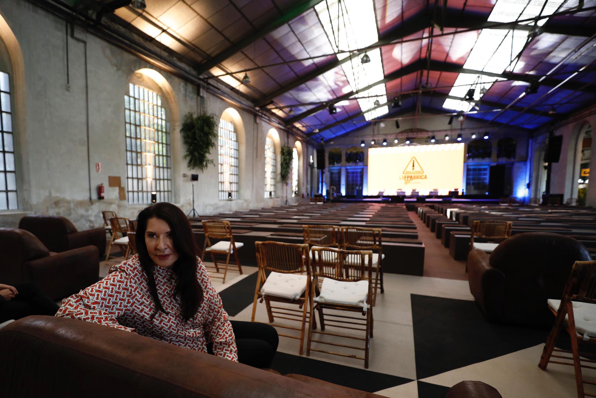 Marina Abramovic, encantada con la exposición sobre su obra en La Vega