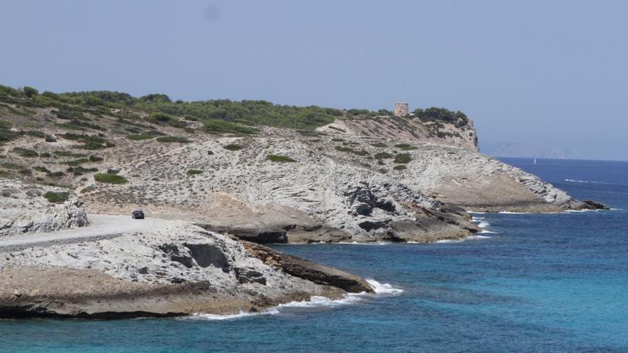 Eine karge, noch weitgehend unberührte Küstenlandschaft: der Naturpark Llevant im Osten von Mallorca.