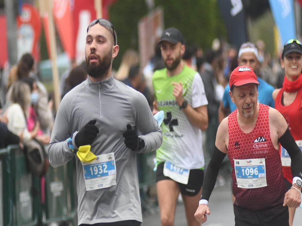 Llegada y podios de la 10k, la media maratón y la maratón de Murcia (I)