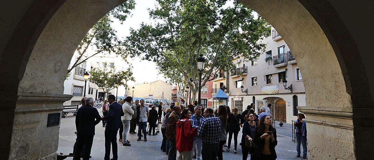 Una imagen de archivo del histórico barrio de El Raval. | ANTONIO AMORÓS