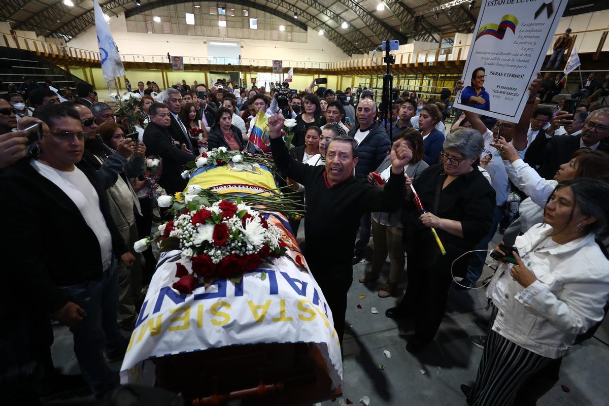 Quito despide al candidato asesinado Fernando Villavicencio