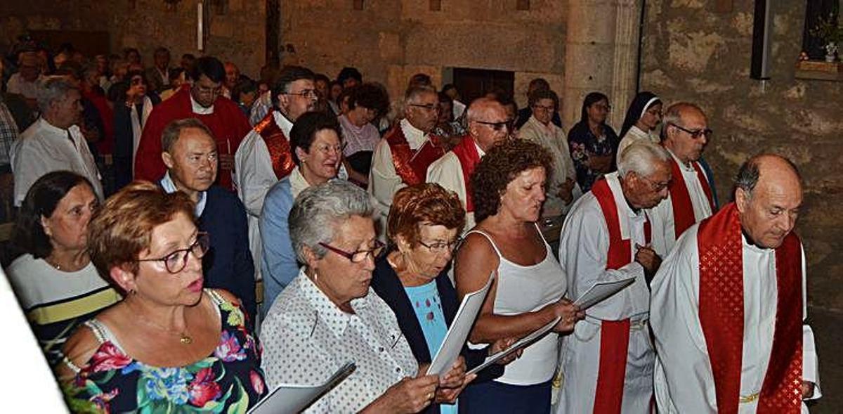 Las reliquias de Inés y María del Carmen, mártires del Pardo, llegan a Avedillo