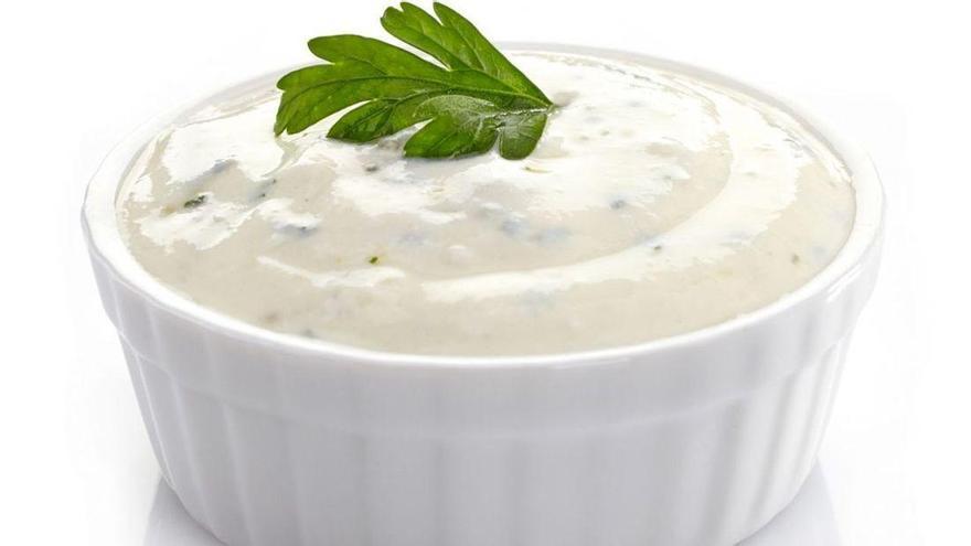 Salsa de yogur, todo un comodín en la cocina