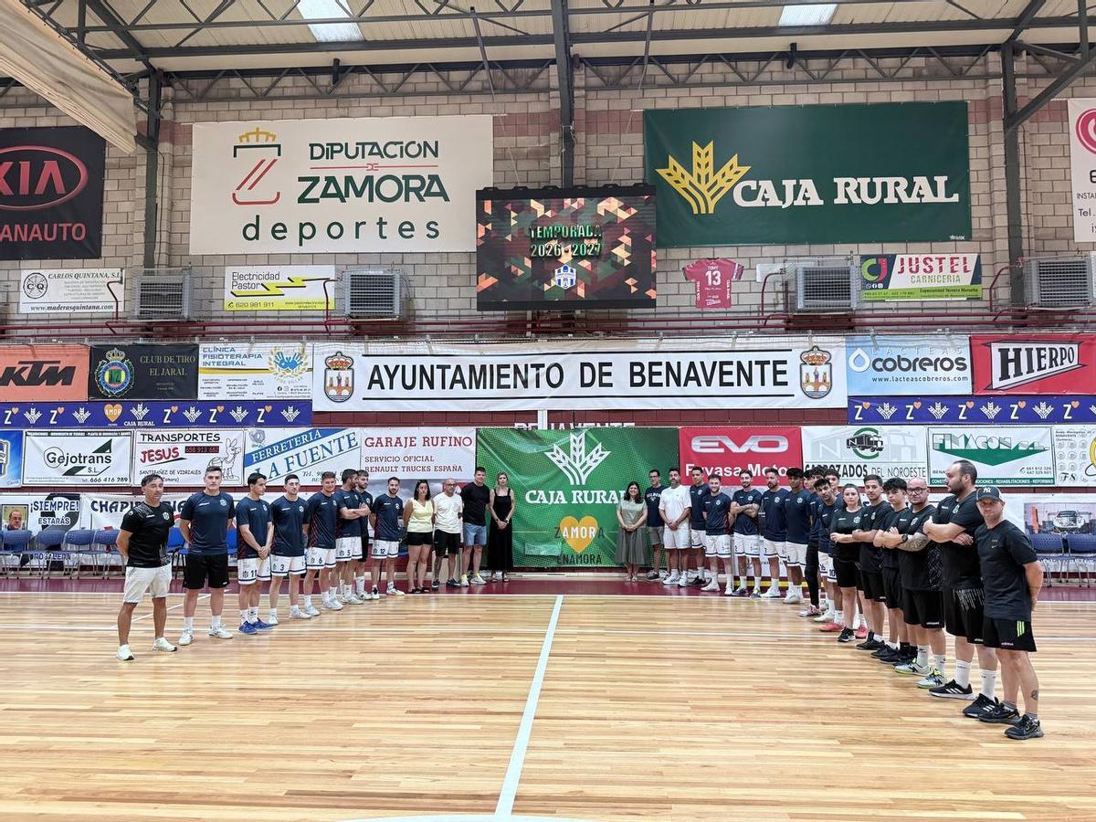 GALERÍA | El Atlético Benavente Caja Rural inicia la pretemporada